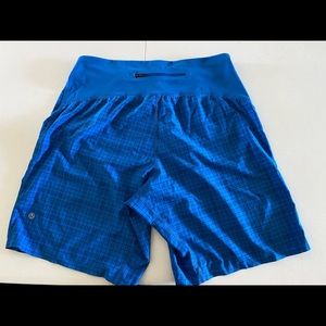 Lululemon royal blue plaid mens shorts size medium